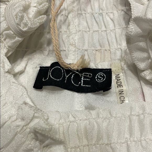 Joyce brand white top, Size Small.  NWT - Picture 4 of 6